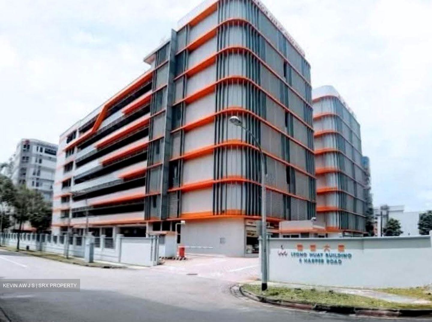 Leong Huat Building (D13), Factory #618723051